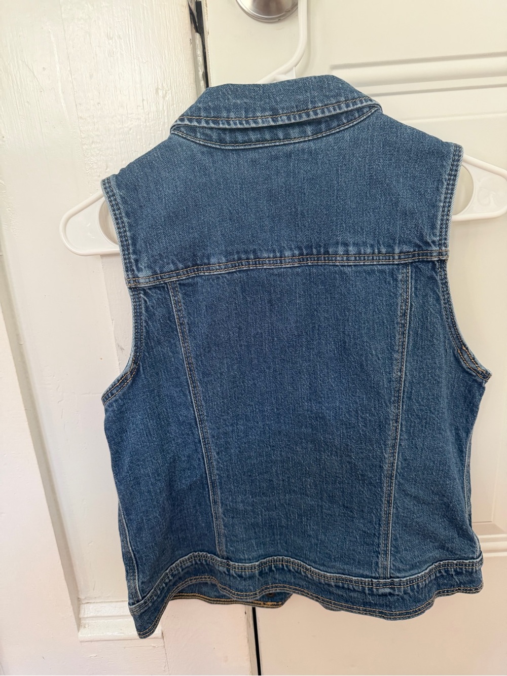 Jeans Subcategory Classification - Picture 2 of 3